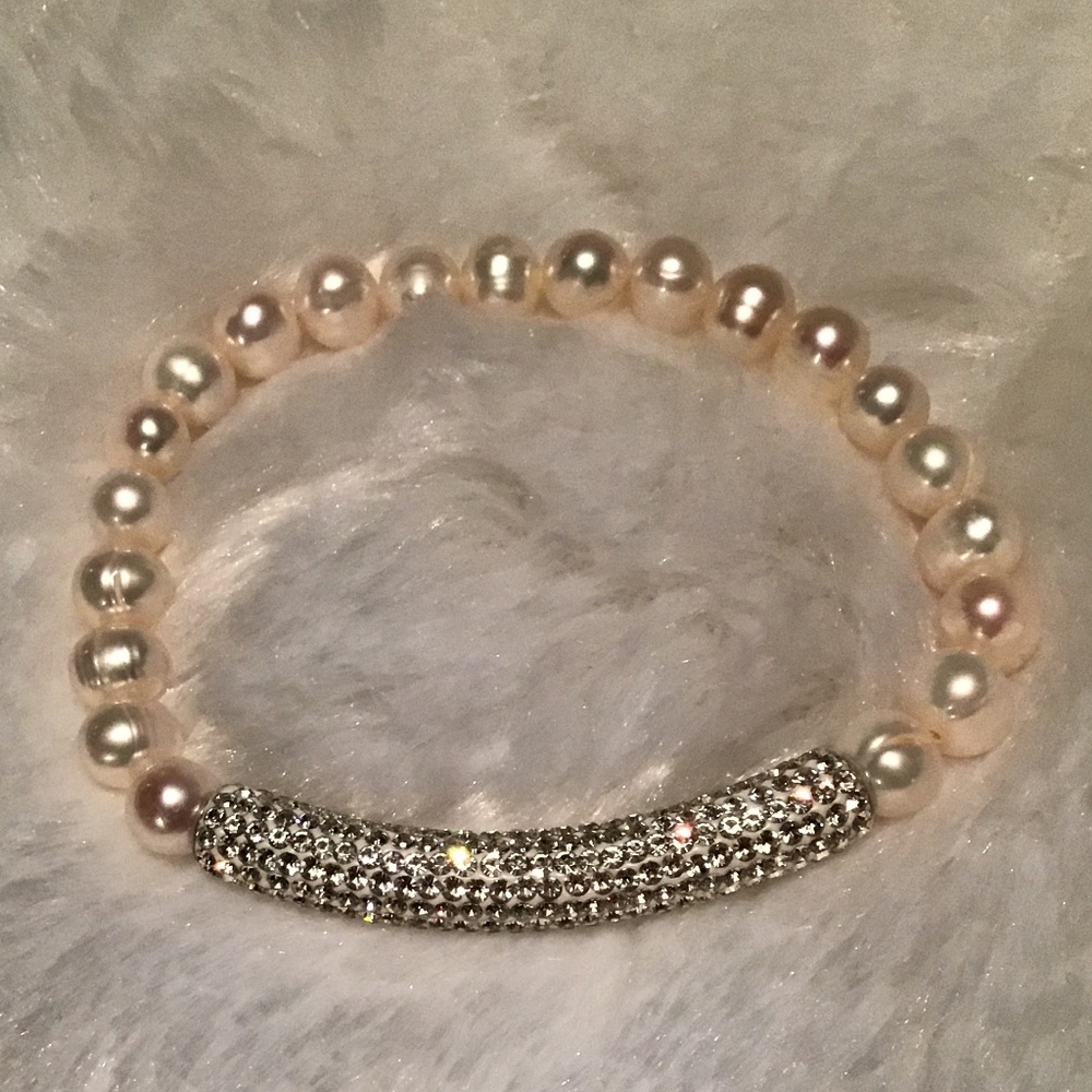 Pearl and rhinestone bracelet